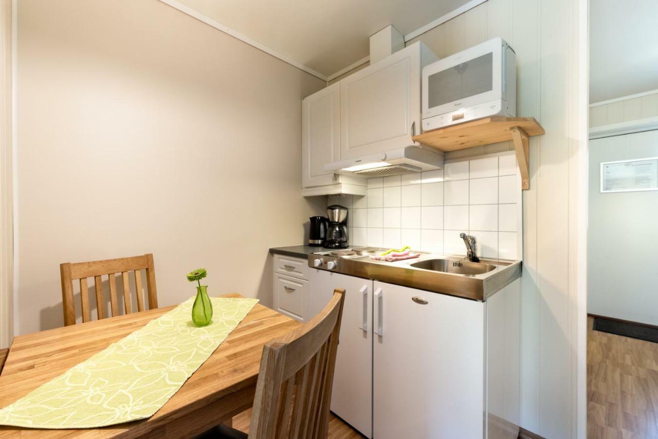 Forde Gjestehus Og Camping エクステリア 写真